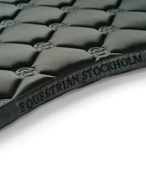 Equestrian Stockholm Spring Schabracke Avenue Green Full