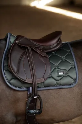 Equestrian Stockholm Spring Schabracke Avenue Green Full