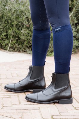 Schwarze Lederstiefelette mit Reißverschluss vorne von Dyon